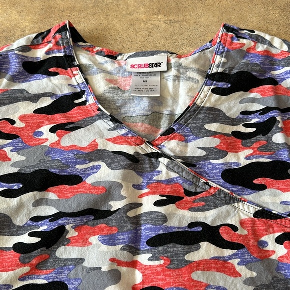 Women’s scrubstar, scrub top size medium - Picture 3 of 5